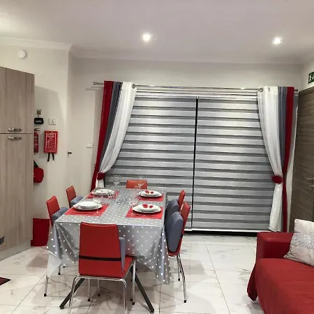 Klimatisierte Ferienwohnung In Mit Grill Und Terrasse *
